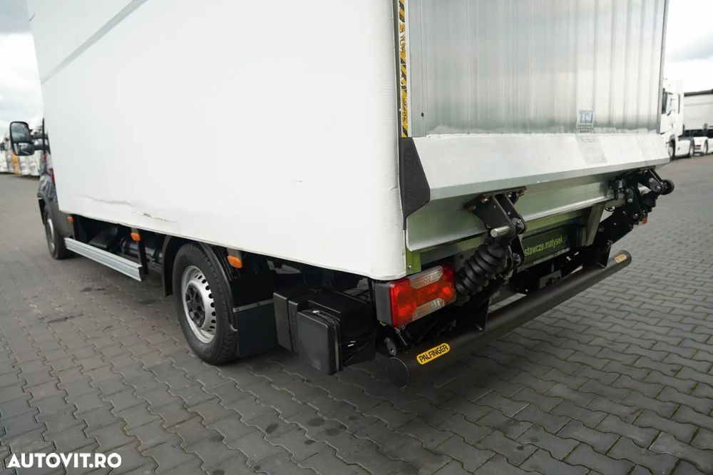 Iveco DAILY 35-NP / CNG / CAROSERIE TIP BOX 4,3 m / LIFT HIDRAULIC PALFINGER / IMPORT - 12