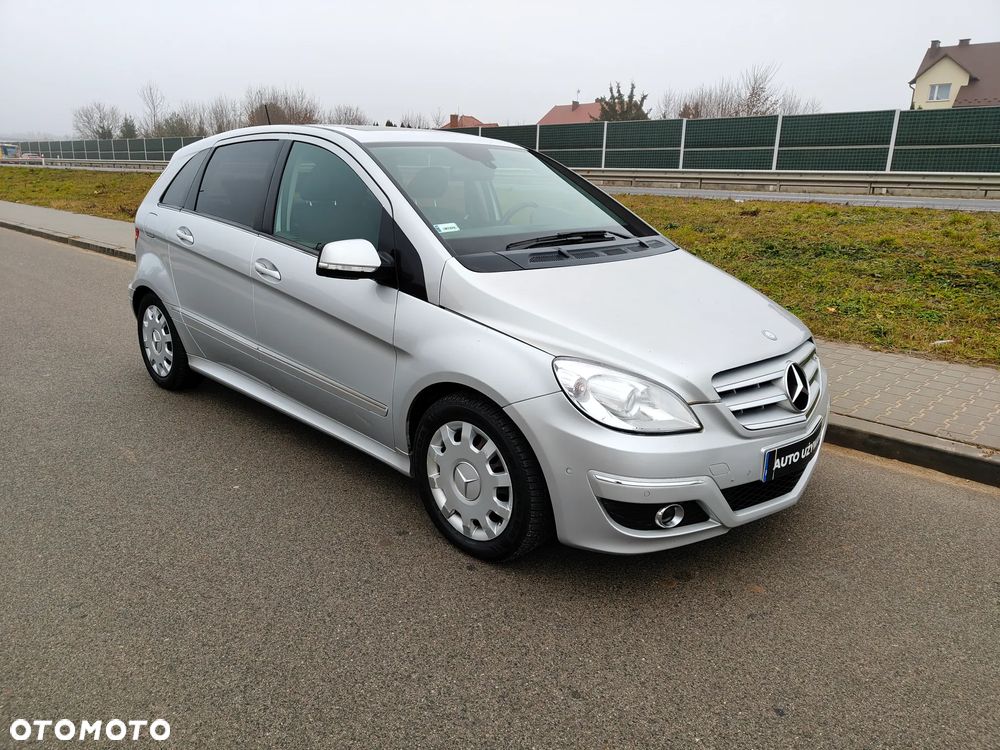 Mercedes-Benz Klasa B 180 CDI Special Edition - 20