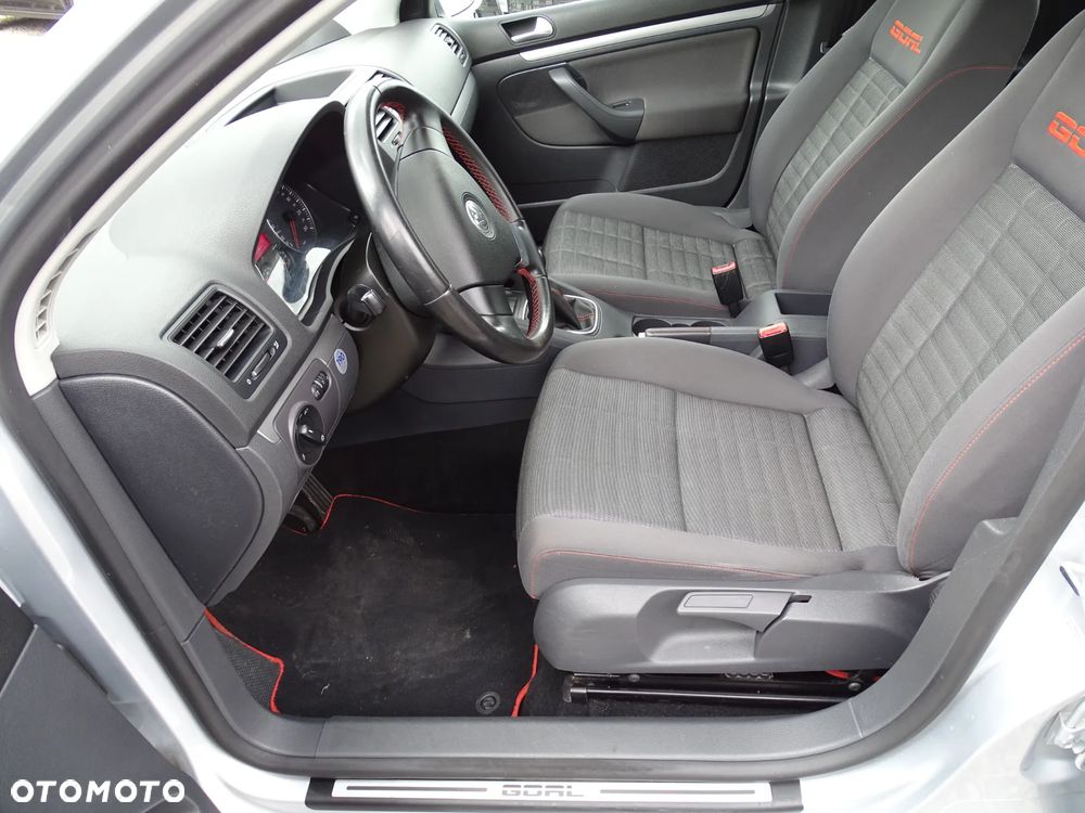 Volkswagen Golf 1.6 Goal - 26