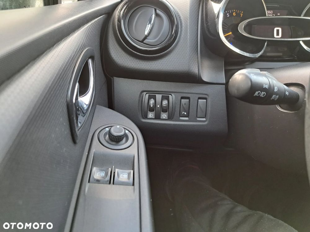 Renault Clio 1.2 16V Expression - 28