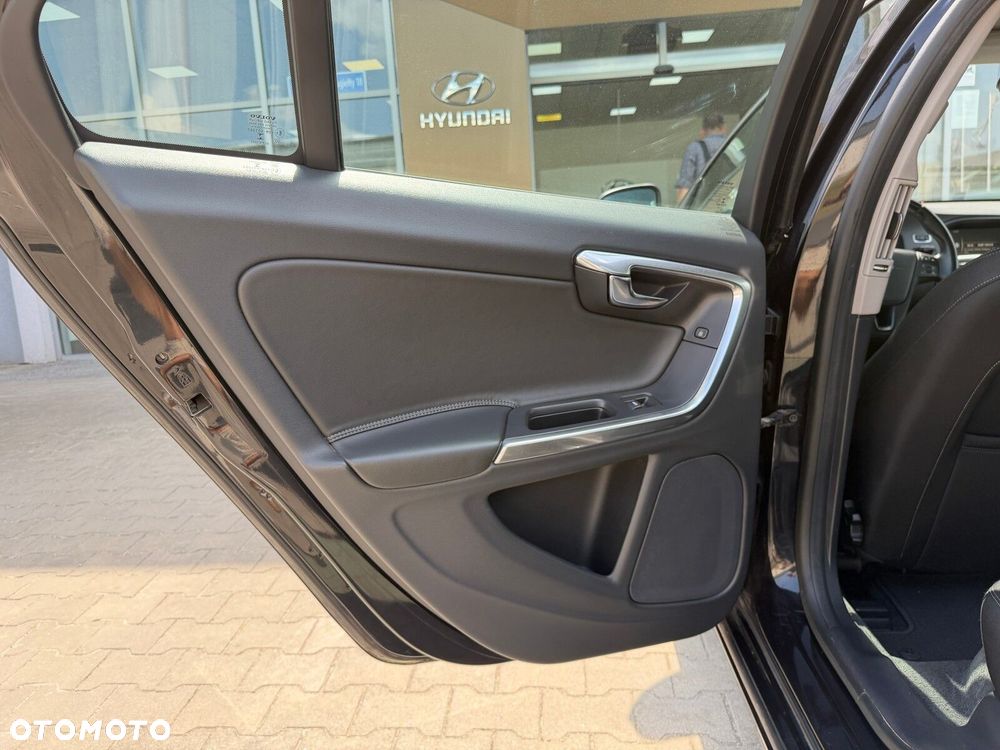 Volvo S60 T3 Drive-E Kinetic - 35