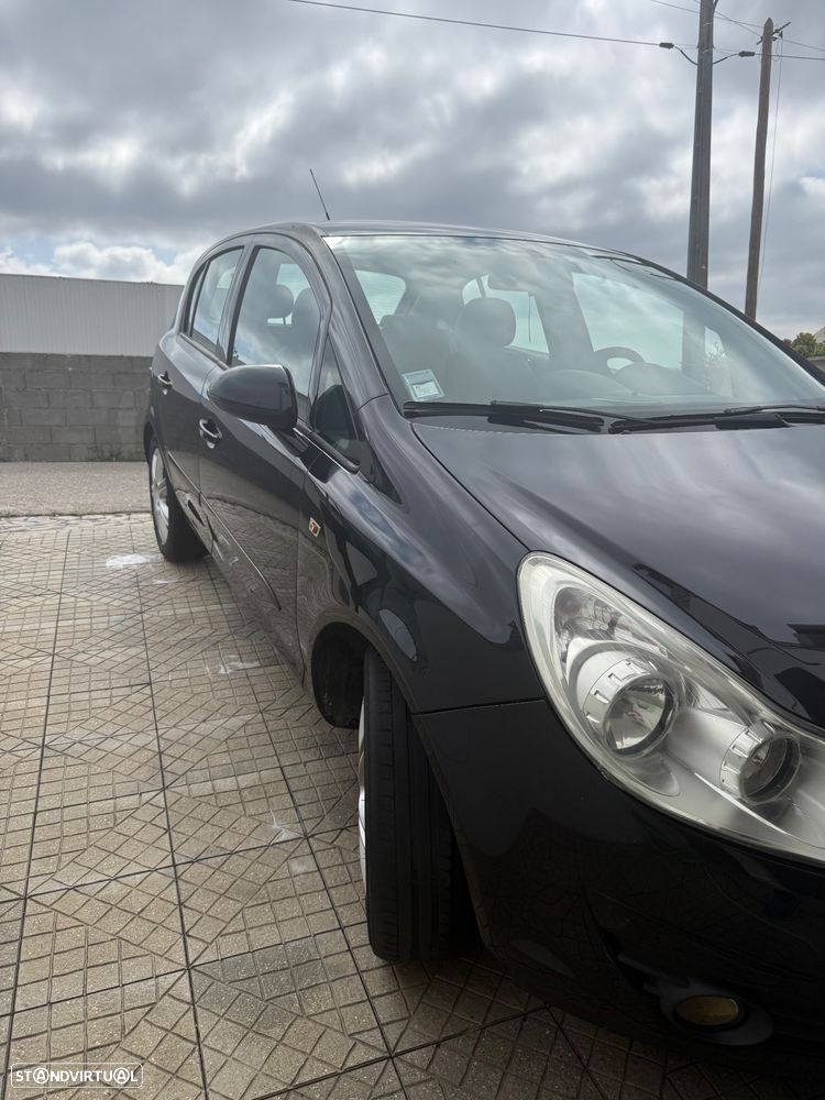 Opel Corsa 1.3 CDTI Enjoy EcoFLEX - 1