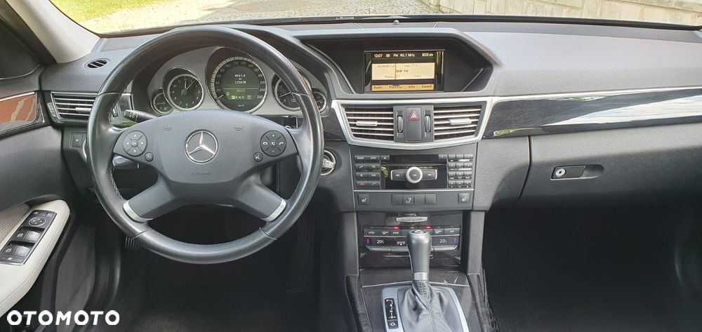 Mercedes-Benz Klasa E - 12