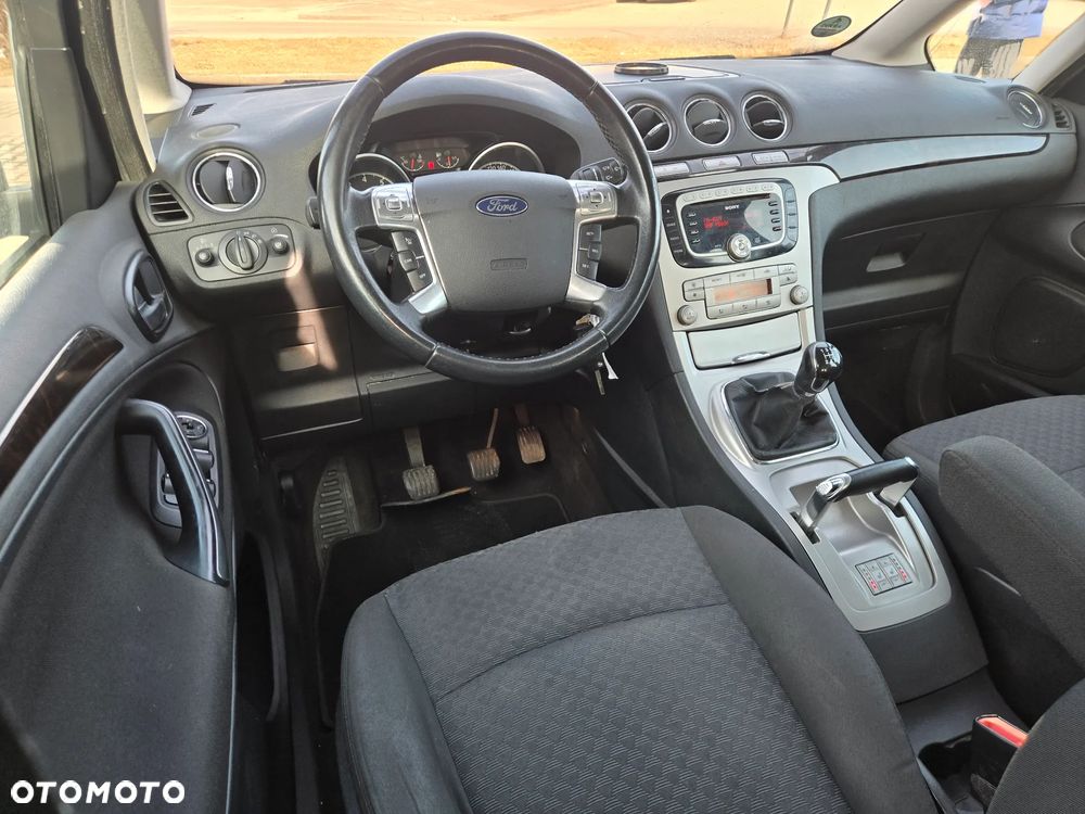 Ford Galaxy 2.0 Concept - 7