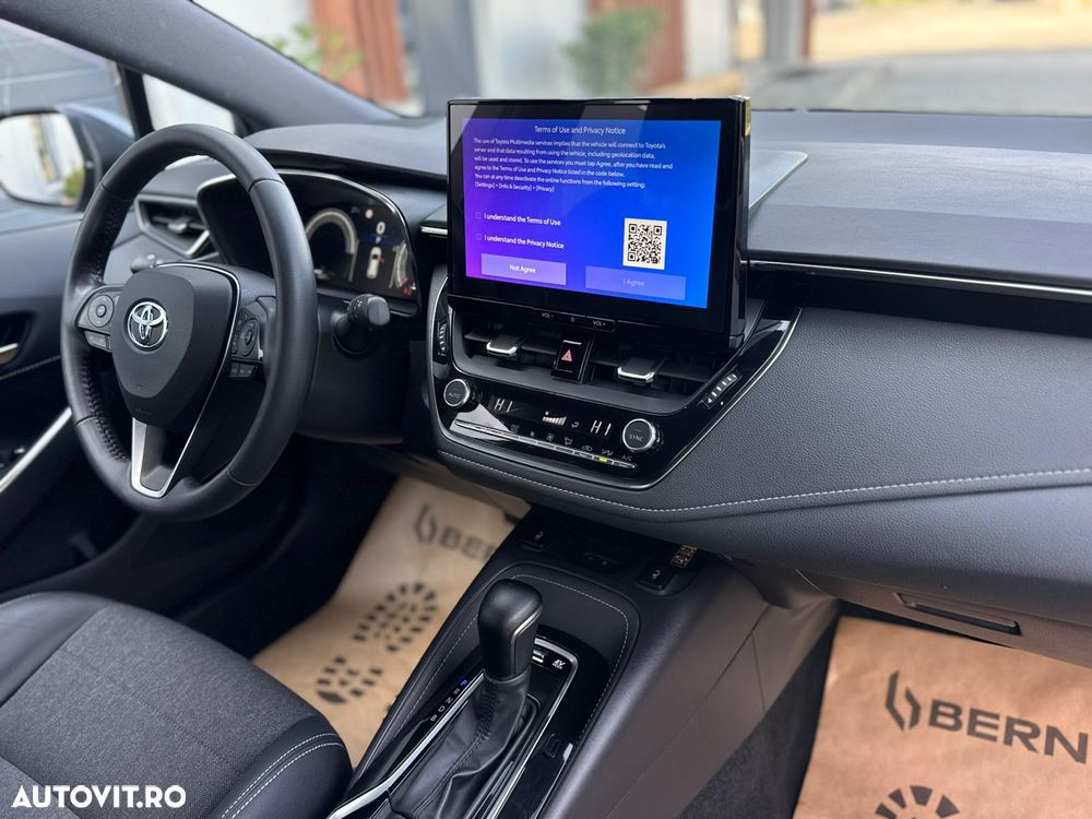 Toyota Corolla - 13