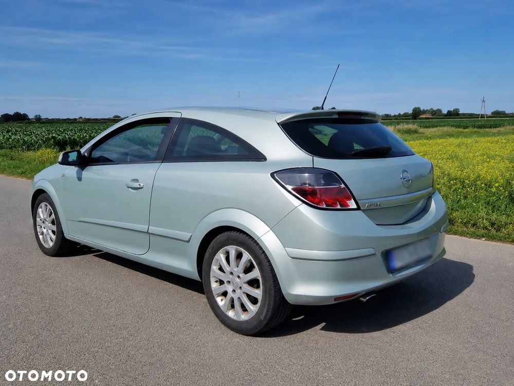 Opel Astra 1.6 Easytronic Cosmo - 3