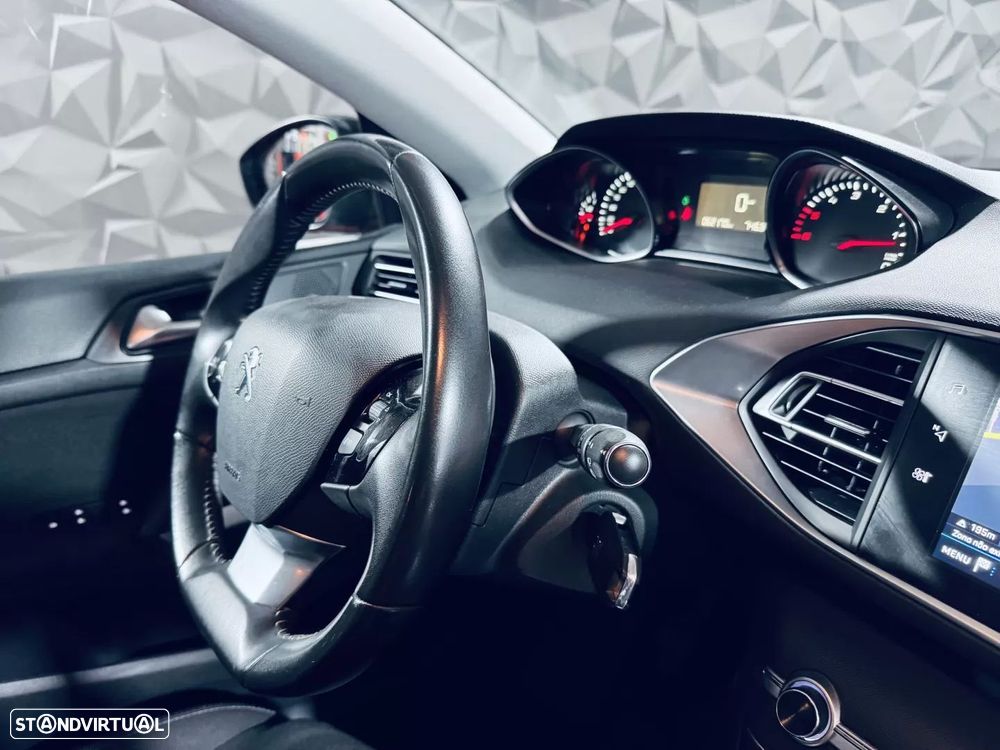 Peugeot 308 1.5 BlueHDi Active Pack - 20