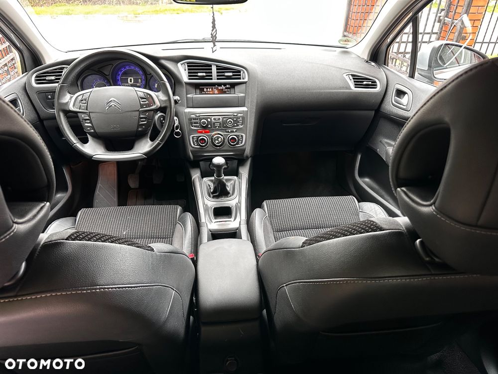 Citroën C4 VTi 120 Exclusive - 18