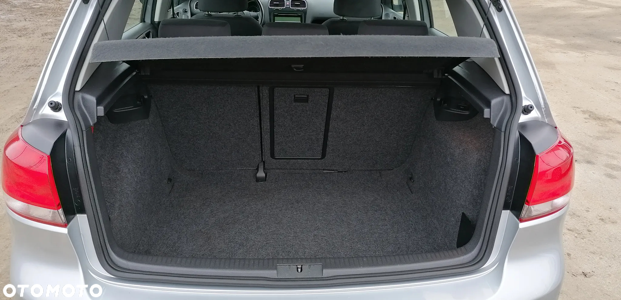 Volkswagen Golf - 32