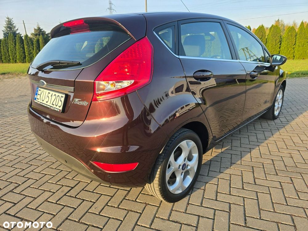 Ford Fiesta - 9