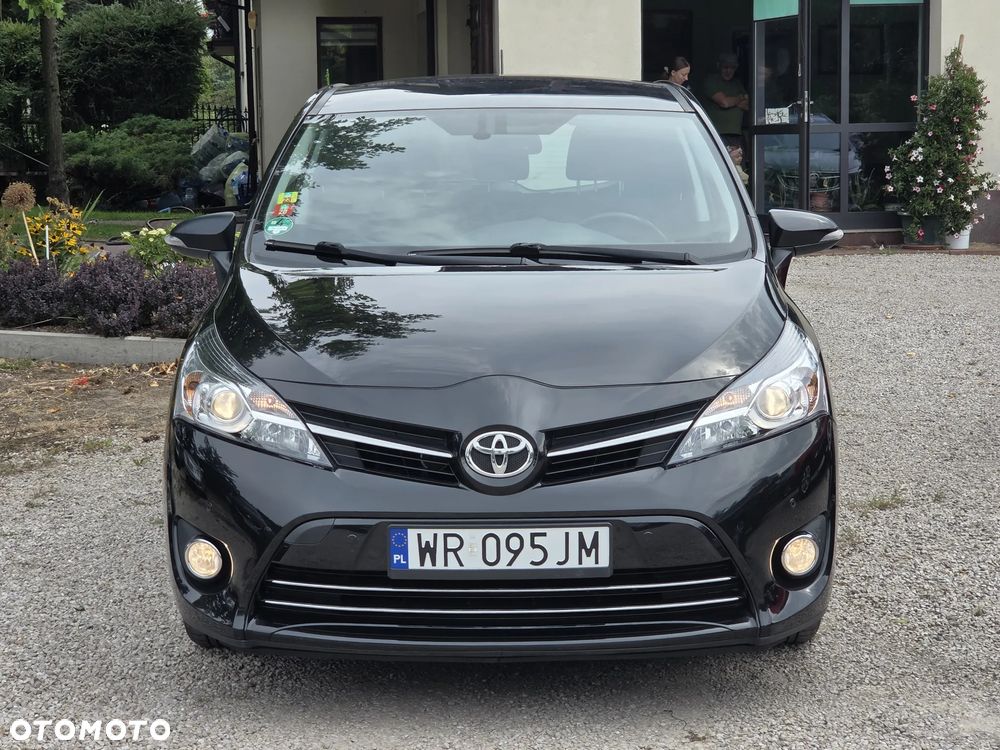 Toyota Verso 1.8 Premium - 3