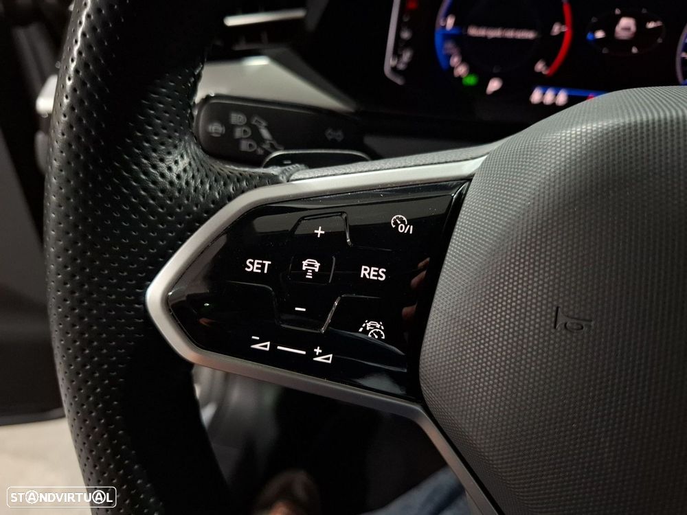 VW Arteon Shooting Brake 2.0 TDI R-Line DSG - 13