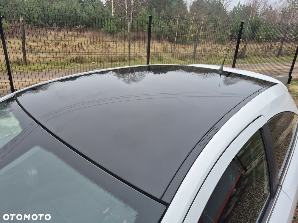 Opel Astra 1.6 Black&White - 34