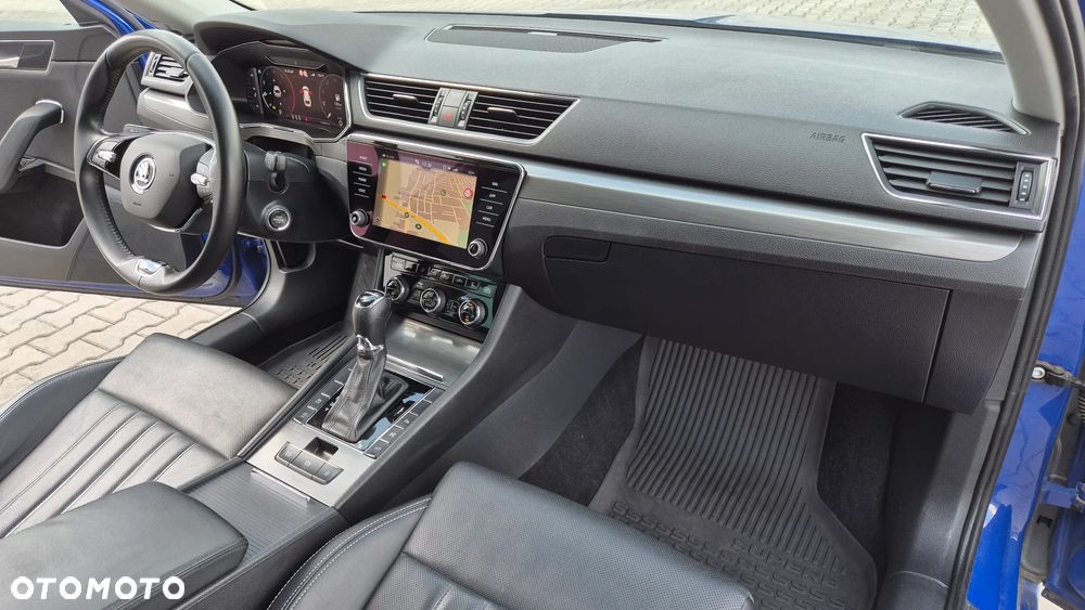 Skoda Superb 2.0 TDI SCR Style DSG - 27