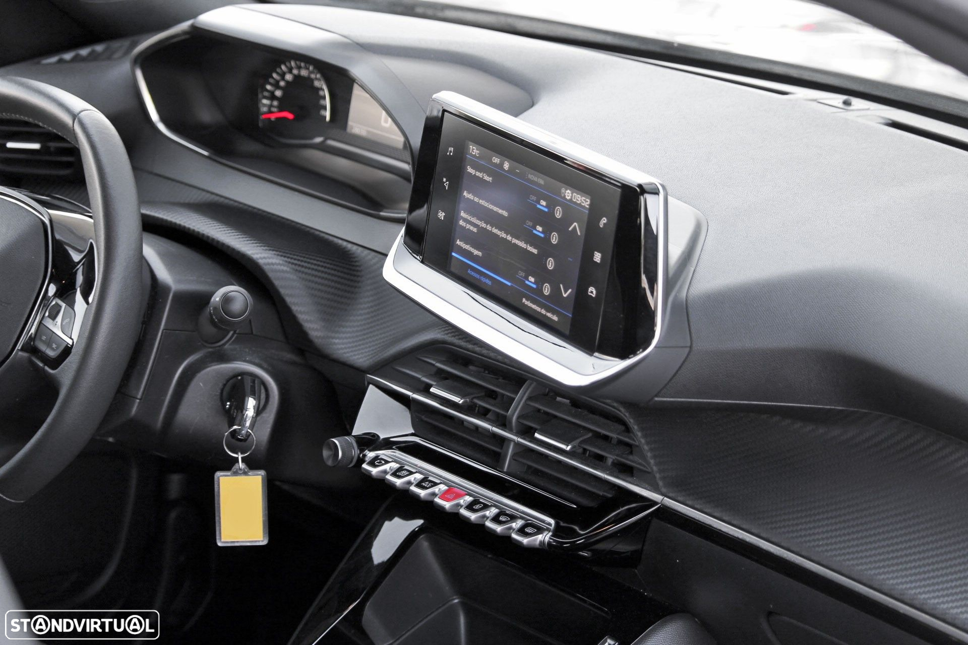 Peugeot 2008 - 10