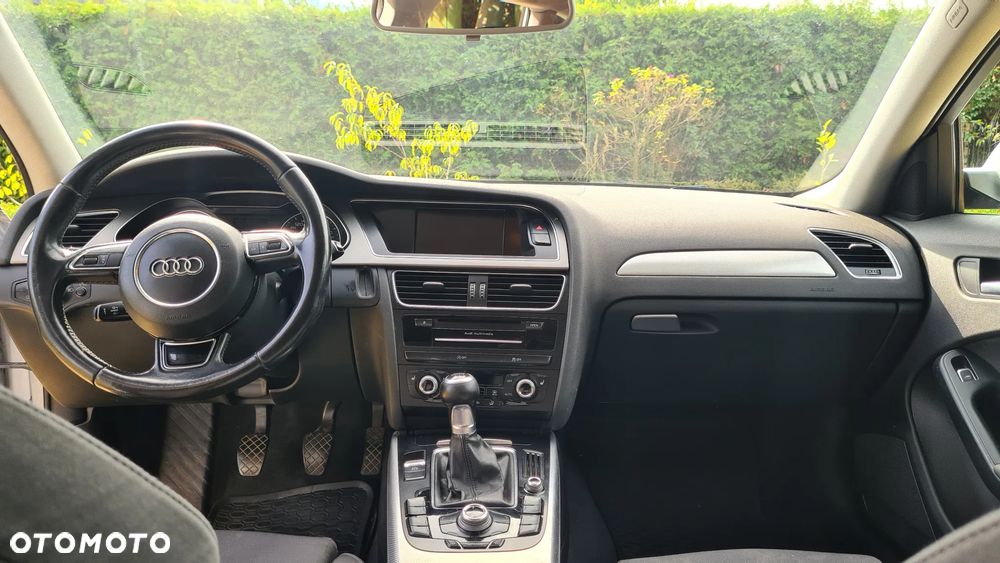 Audi A4 Avant 2.0 TDI - 11