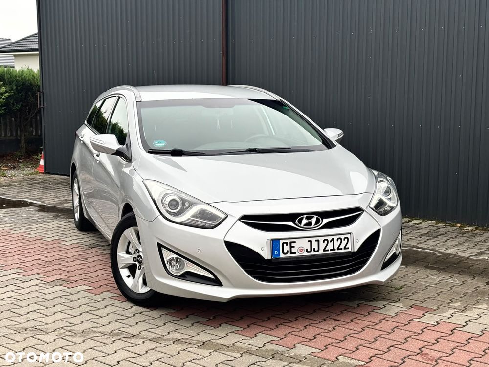 Hyundai i40 i40cw 1.7 CRDi Fifa World Cup Edition - 2