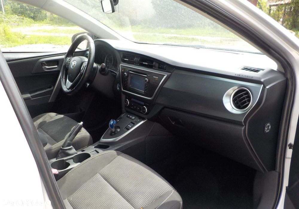 Toyota Auris - 15