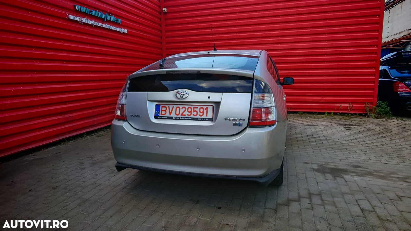 Toyota Prius (Hybrid) Executive - 9