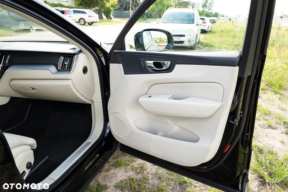 Volvo XC 60 D4 AWD Inscription - 17