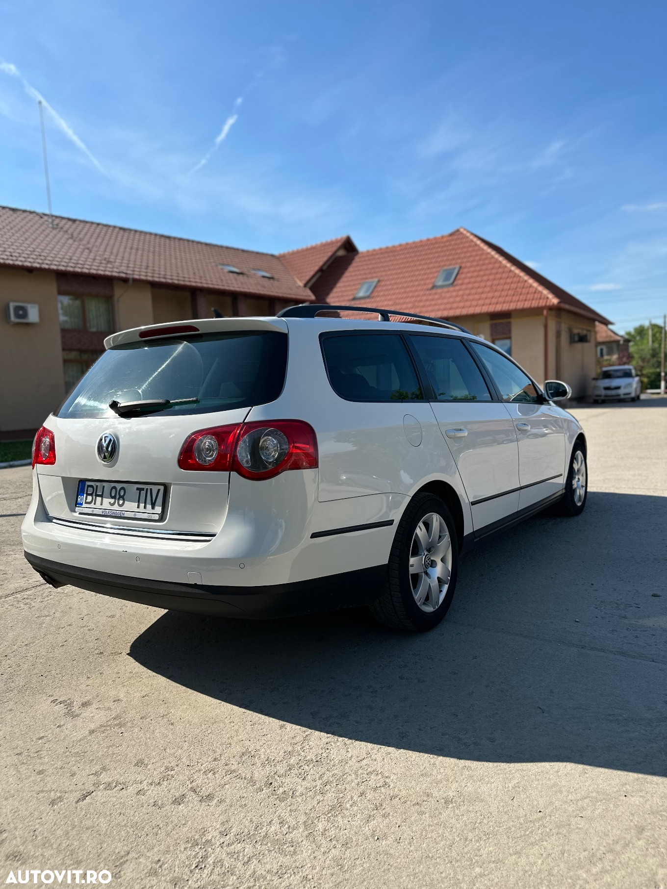 Volkswagen Passat 2.0TDI Comfortline DPF DSG - 3