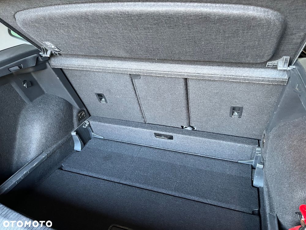 Volkswagen Golf Sportsvan SV 1.4 TSI BMT Highline - 23