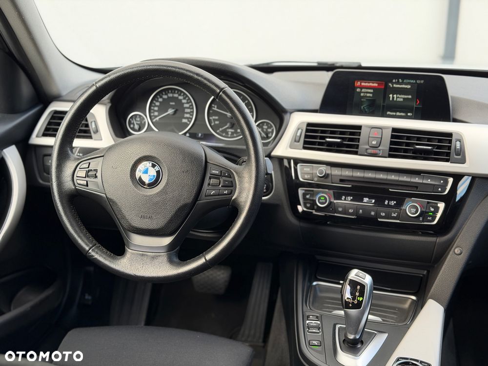 BMW Seria 3 - 26