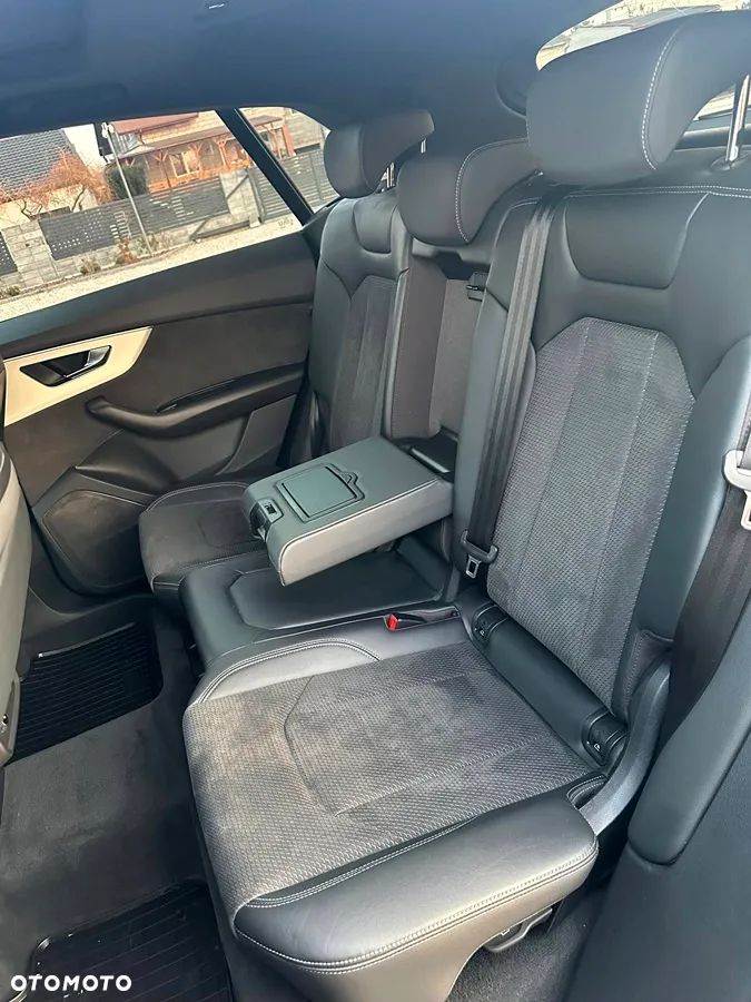 Audi SQ8 TFSI Quattro Tiptronic - 24