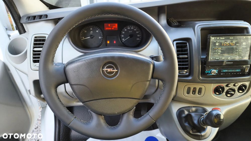 Opel Vivaro - 21