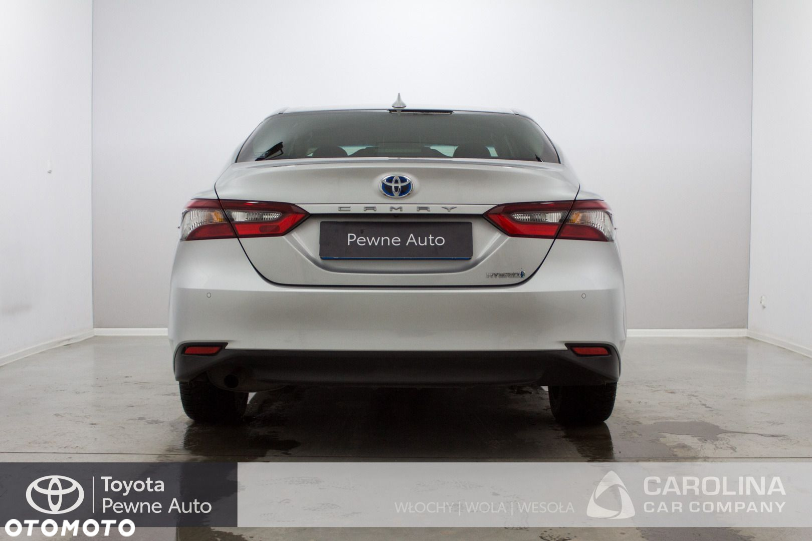 Toyota Camry - 20