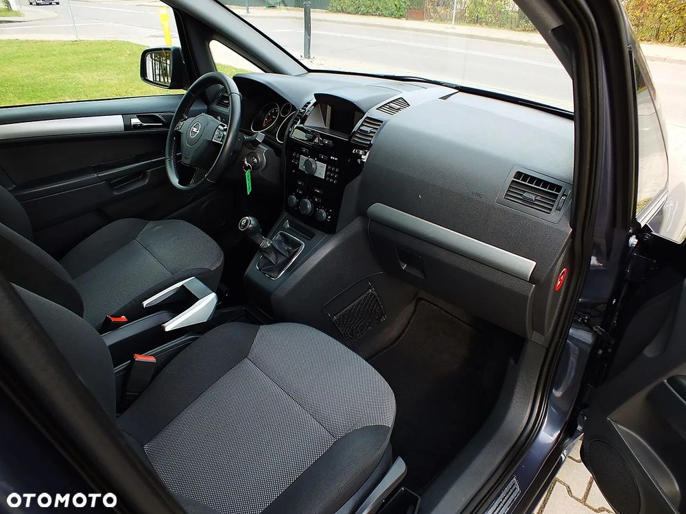 Opel Zafira 1.8 111 - 15