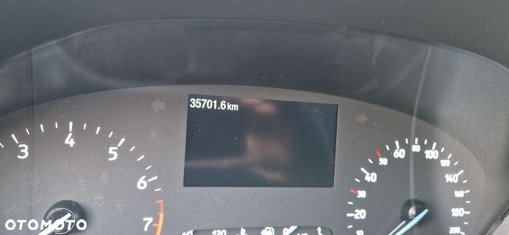 Ford Fiesta 1.0 EcoBoost Hybrid S&S TITANIUM - 25