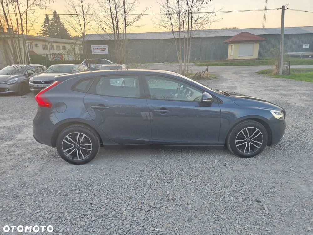 Volvo V40 D2 Momentum - 6
