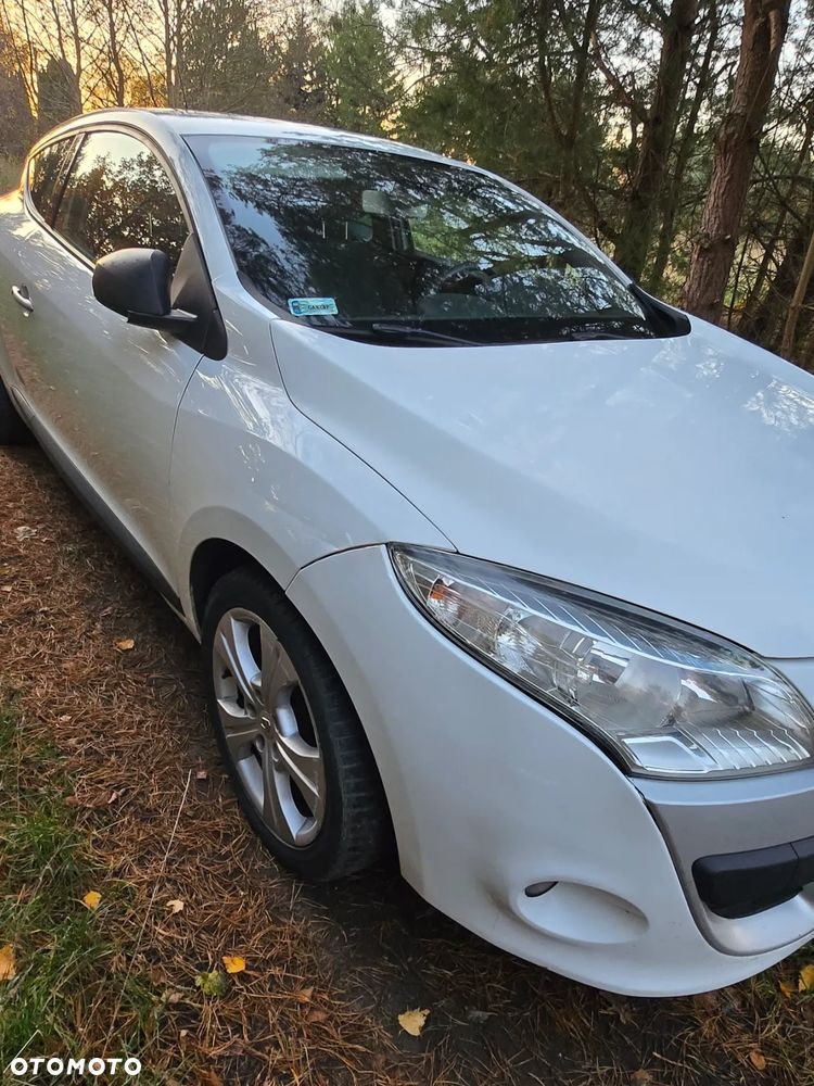 Renault Megane 2.0 16V Exception CVT - 10