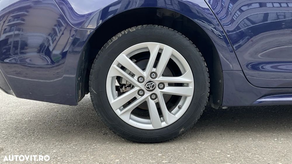 Toyota Corolla 1.8 HSD Business - 9