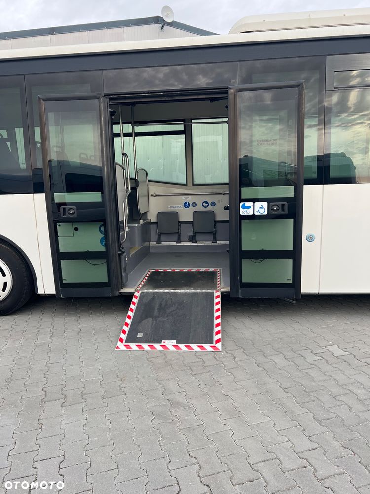 Iveco Crossway Low entry - 9