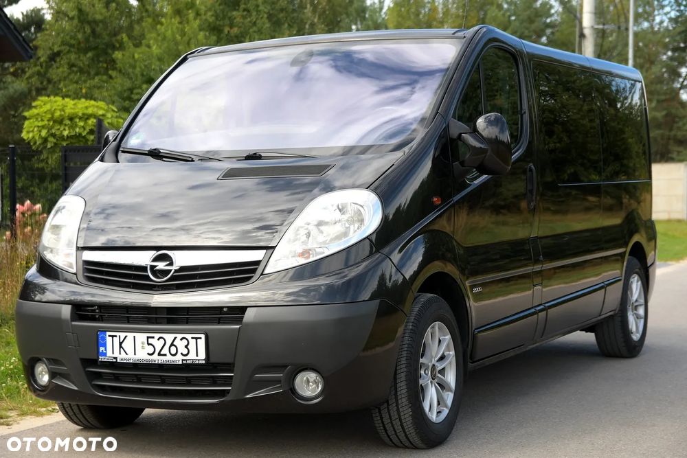 Opel Vivaro - 1