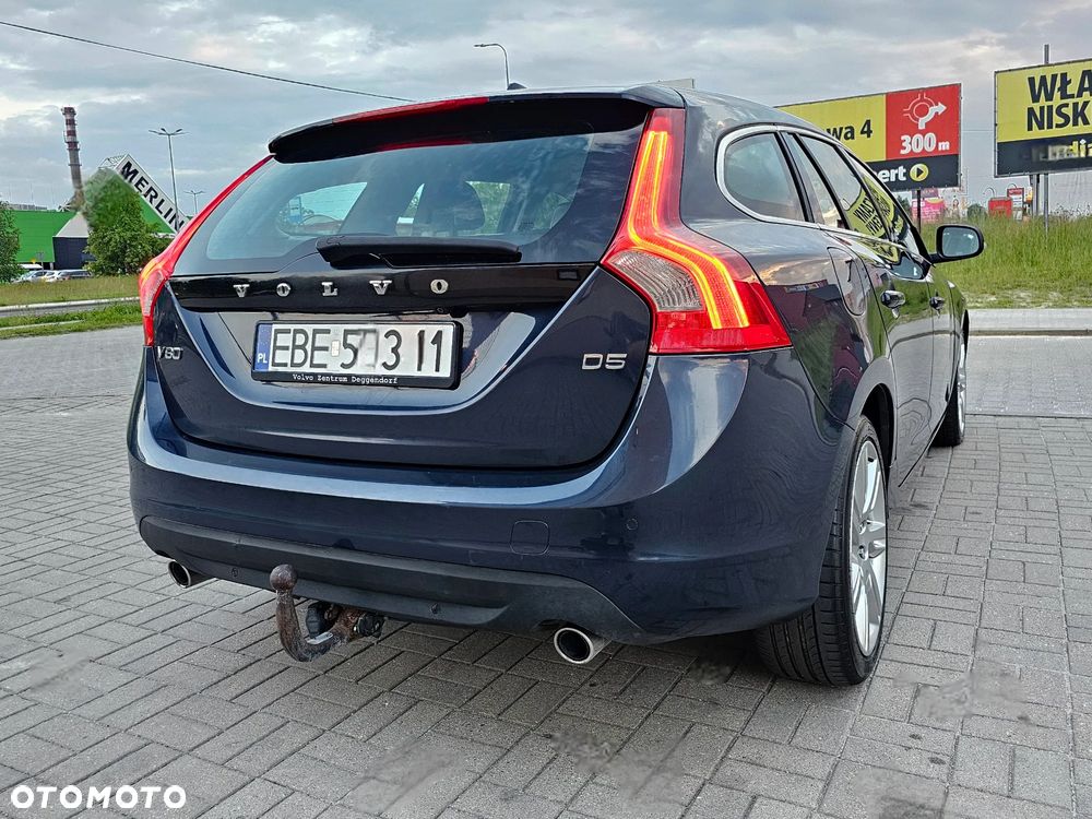 Volvo V60 D5 Geartronic Summum - 30