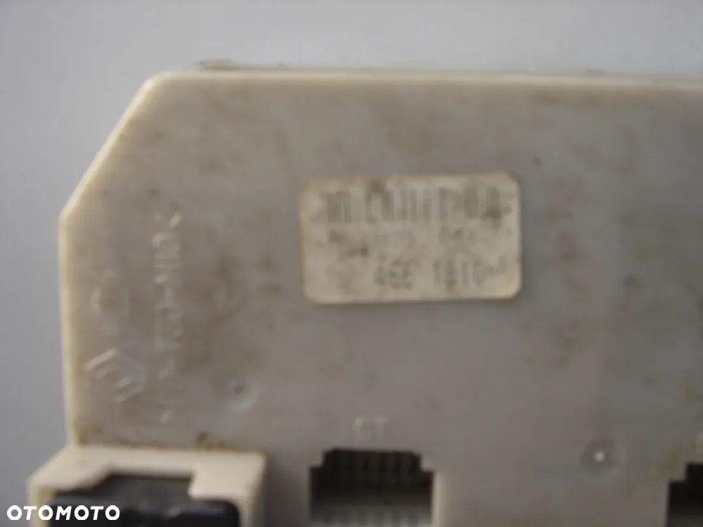R.Clio,Modus UCH 674660A,902663A - 4