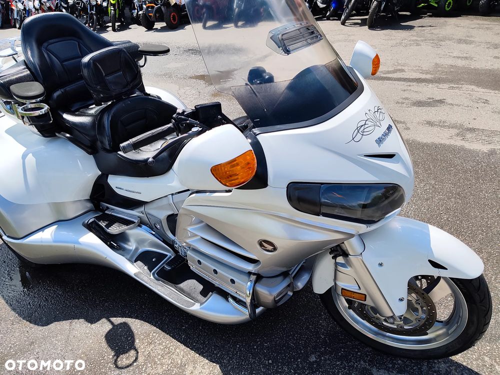 Honda GL - 39
