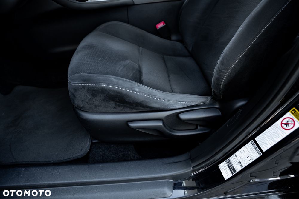 Lexus CT 200h - 16