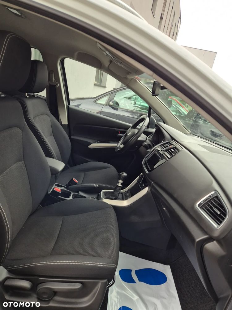 Suzuki SX4 S-Cross 1.4 SHVS Elegance 4WD - 10