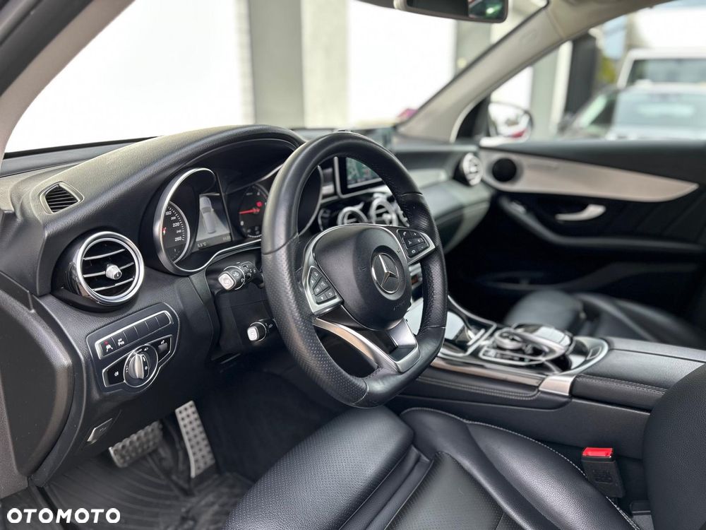 Mercedes-Benz GLC 220 d 4Matic 9G-TRONIC AMG Line - 8