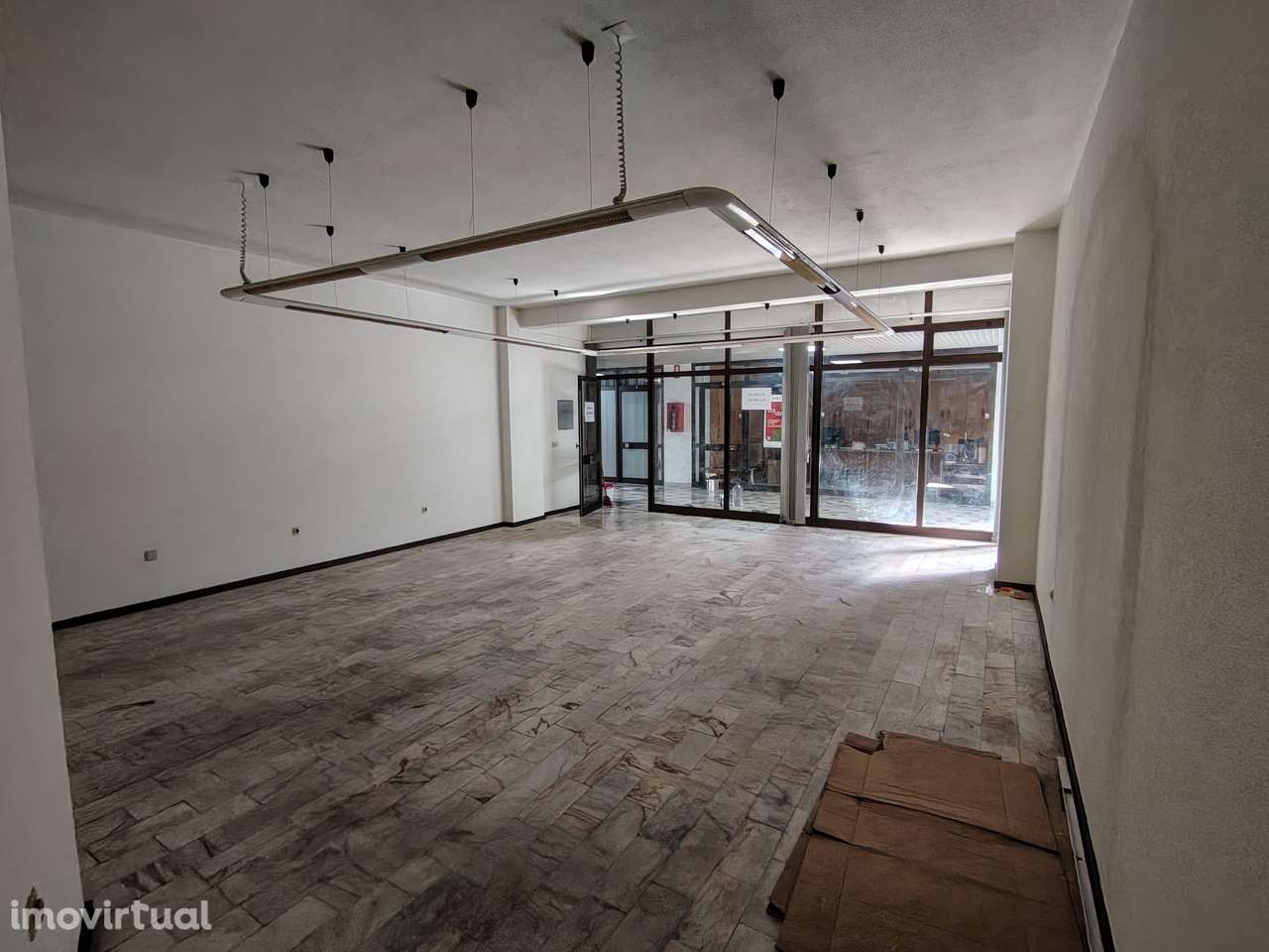 Imóvel comercial no centro de São João da Madeira - Grande imagem: 5/11