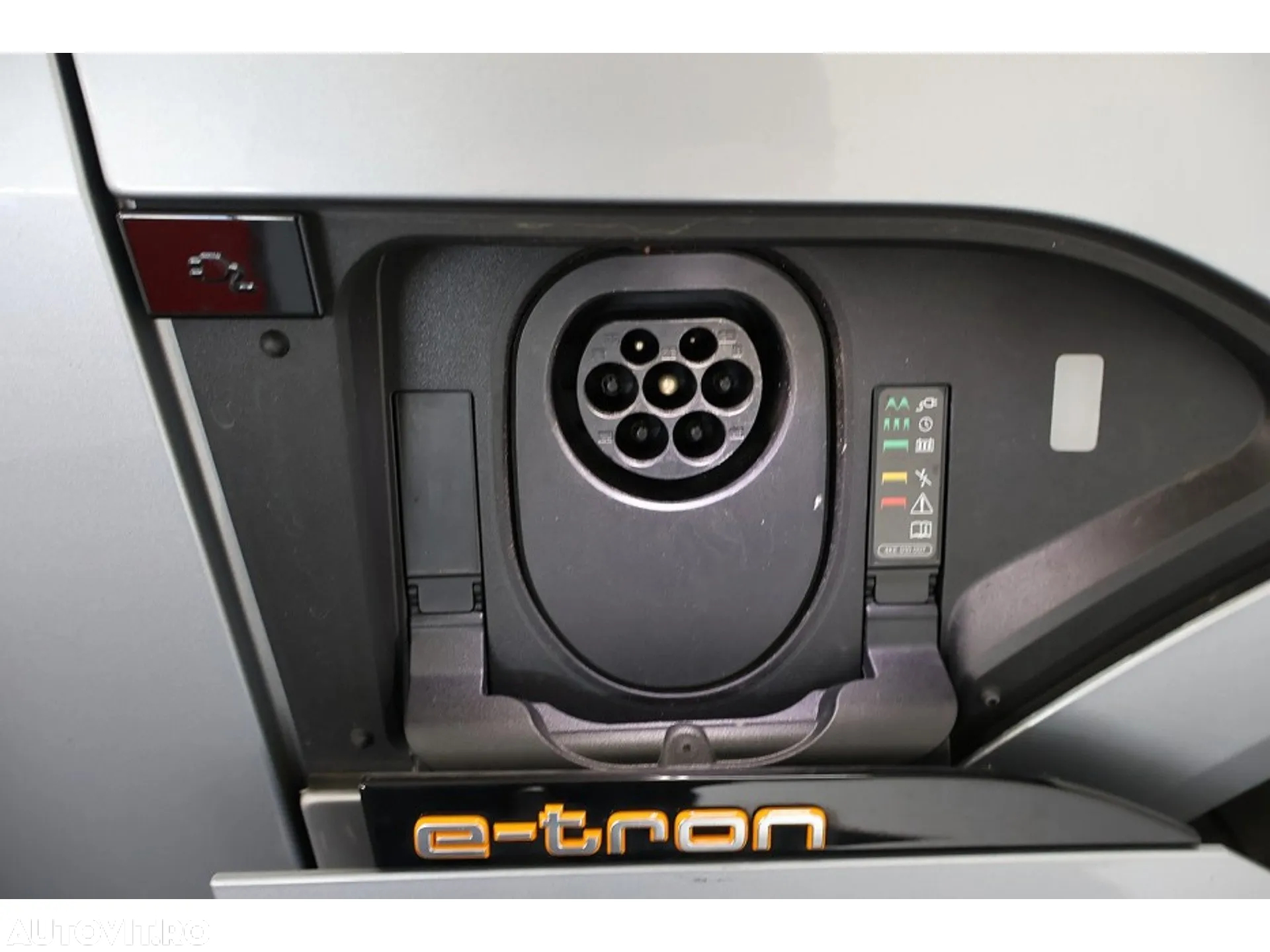 Audi e-tron 50 quattro S-Line - 7