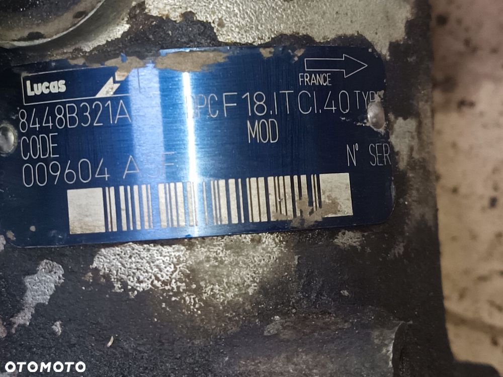 pompa wtryskowa ford escort ford mondeo 1.8td lucas 8448b321a oryg. - 3