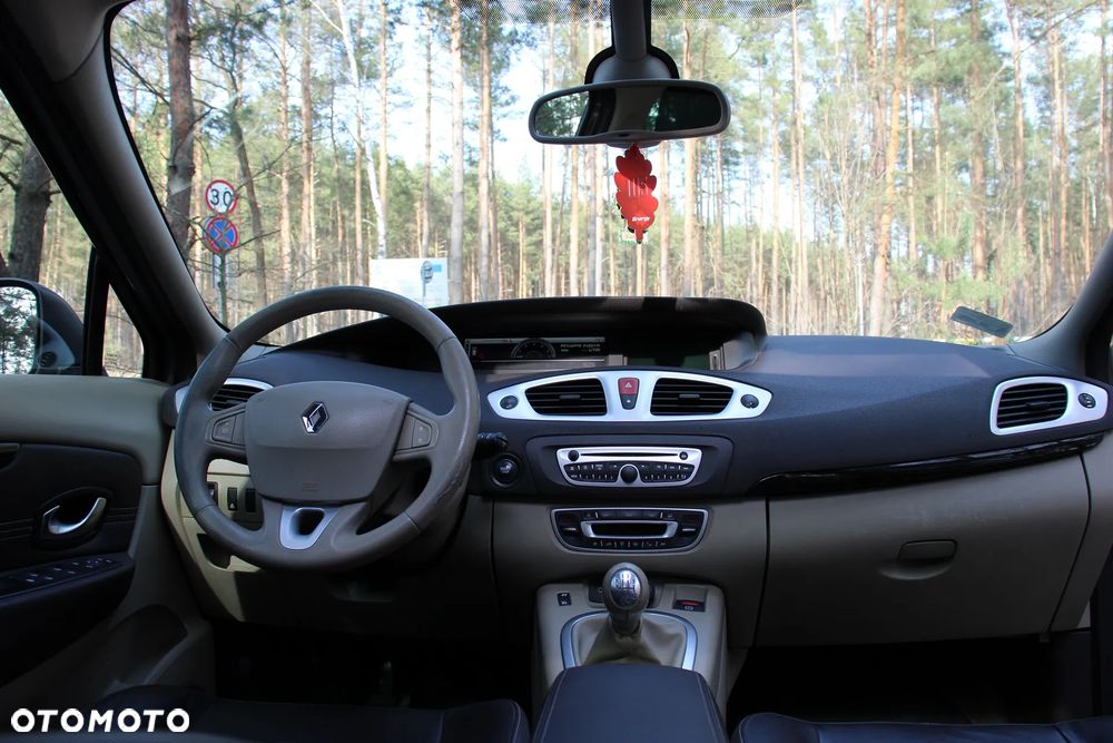 Renault Grand Scenic Gr 2.0 dCi Privilege - 8