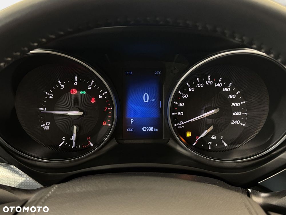 Toyota Avensis - 15