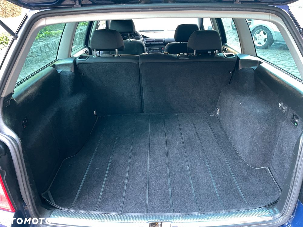 Volkswagen Passat 2.0 Comfortline - 16