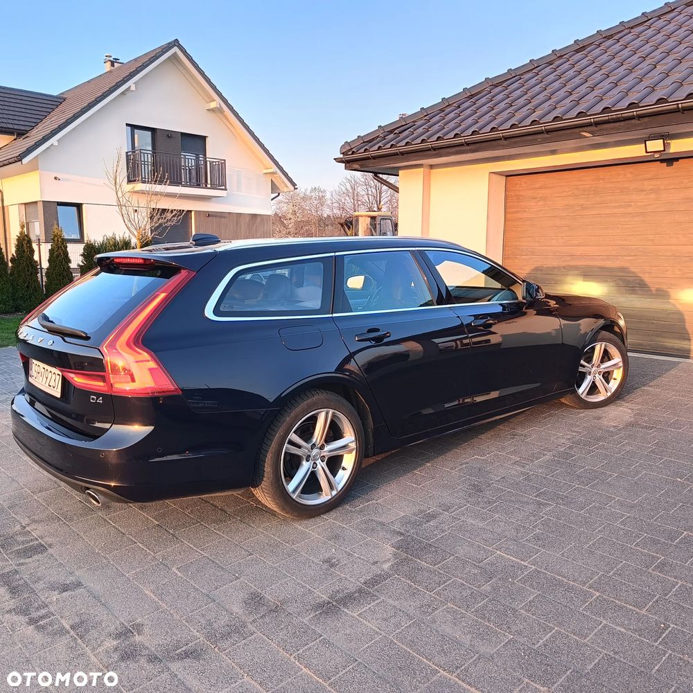 Volvo V90 D4 Geartronic Momentum Pro - 8